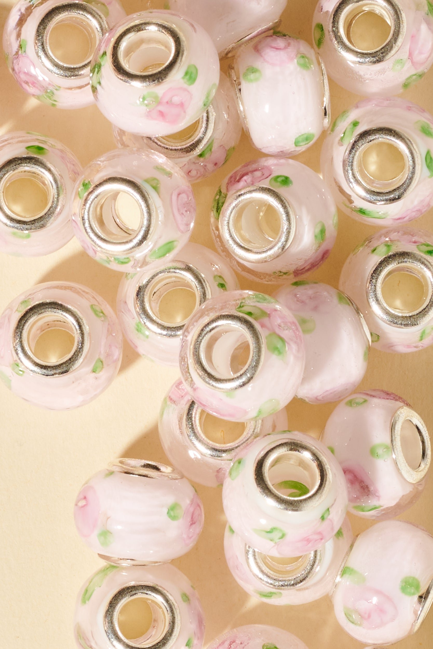 Dreadlock beads - Shufizoo - Pink Roses on a White Background