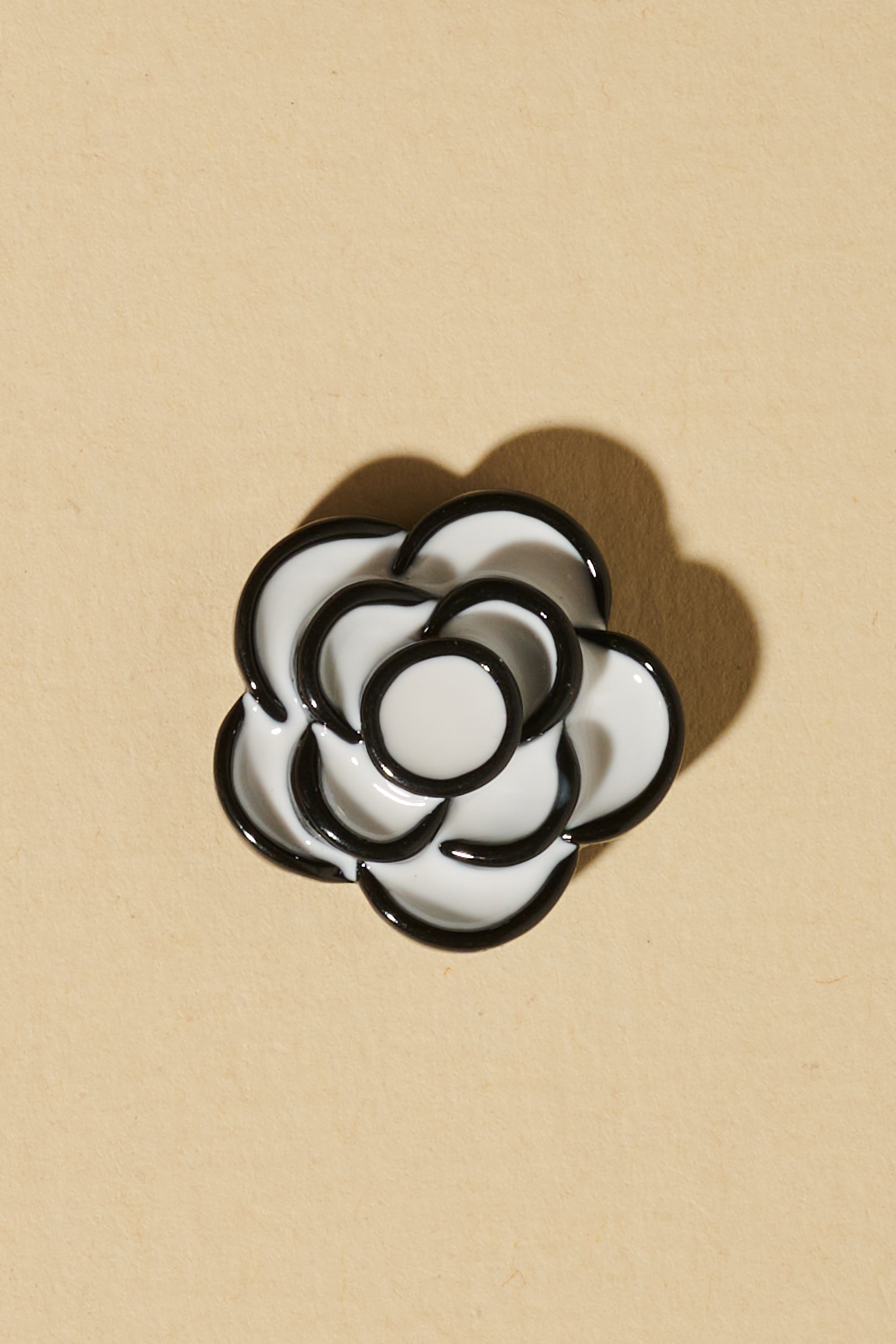 Magic Braids Charms - Shufizoo -
white roses