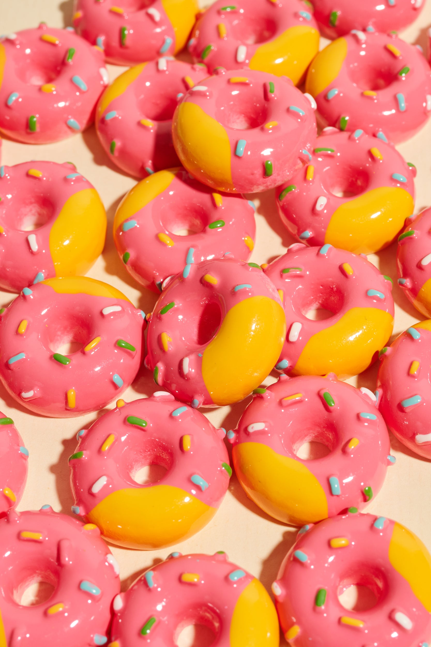 Magic Braids Charms - Shufizoo - Glossy Pink Donut