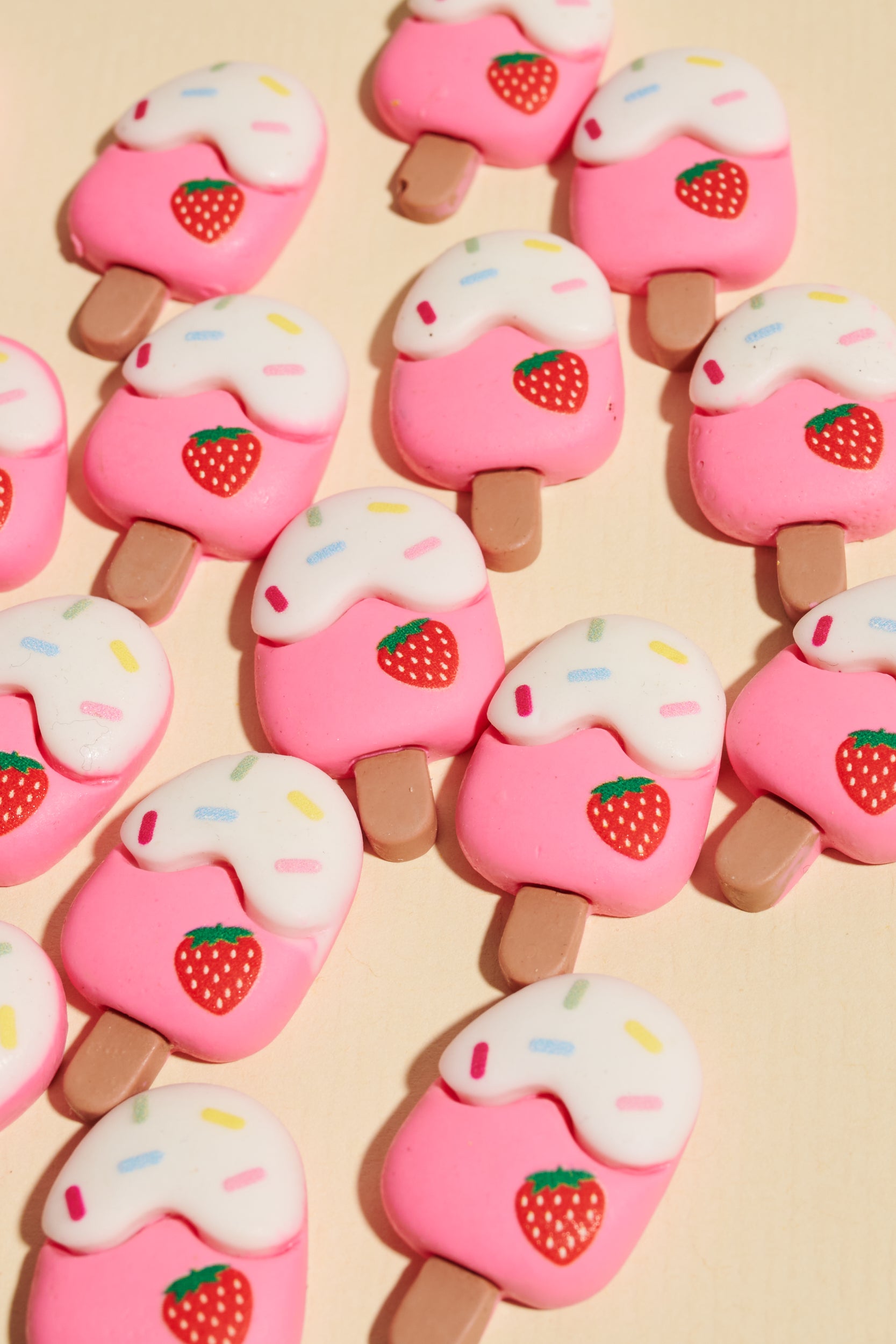 Magic Braids Charms - Shufizoo - Strawberry Popsicle with Sprinkles