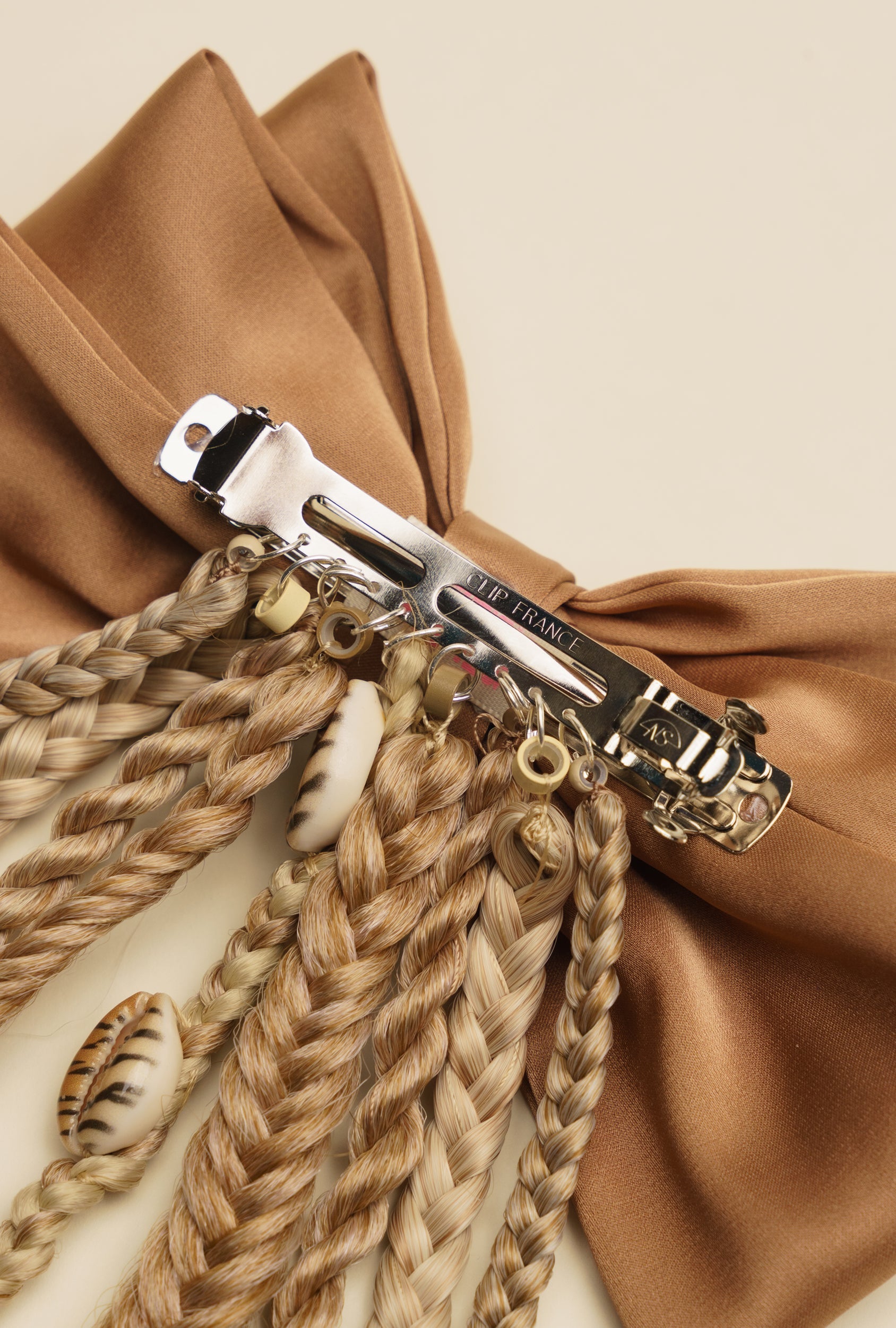 Set On Bow From The Brown Collection