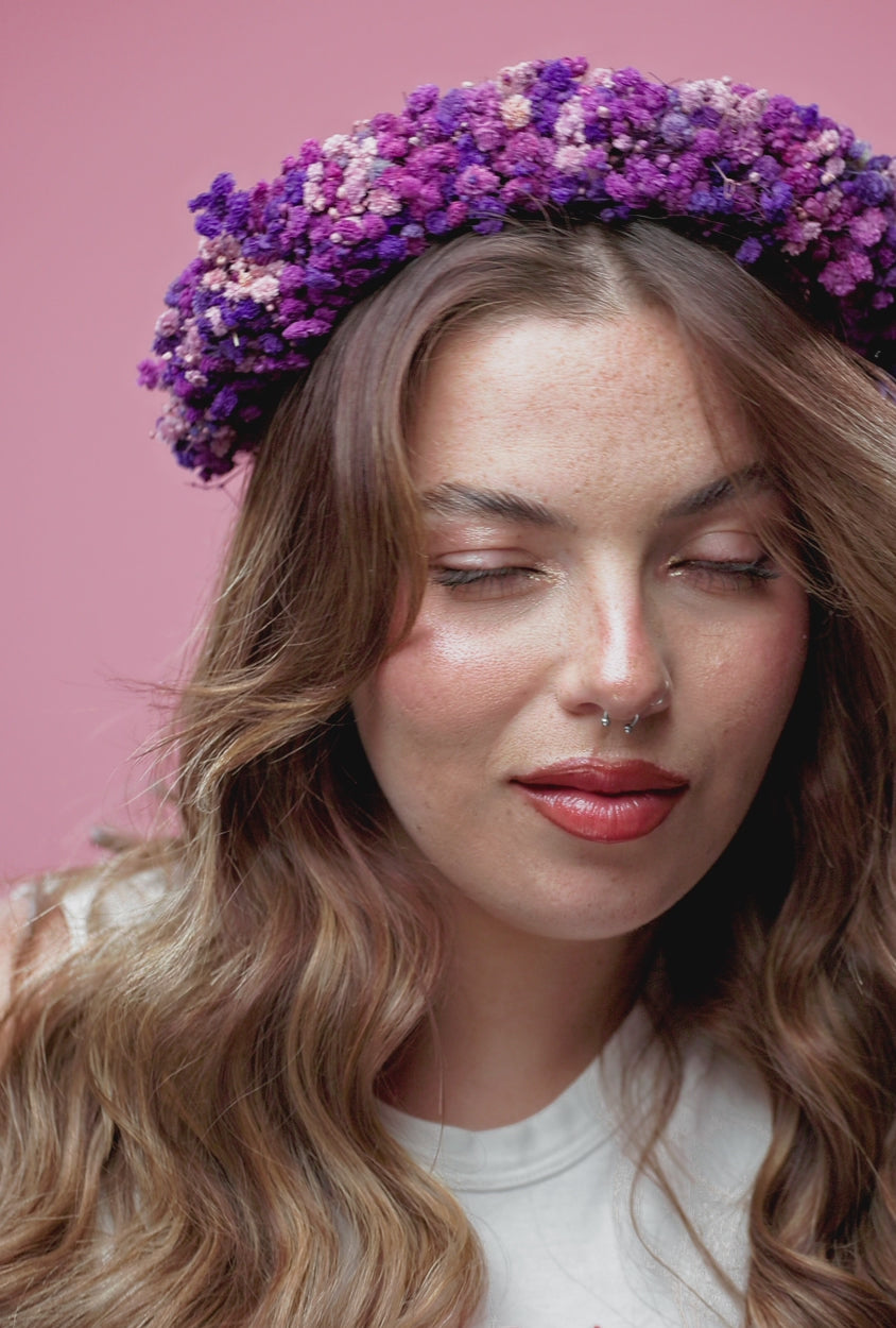 כתר סגול בצבע נשימה של תינוק